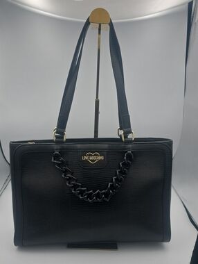 Love Moschino Black Textured Large Tote W/ Chain Accent & Gold Hardware (EUC)🖤